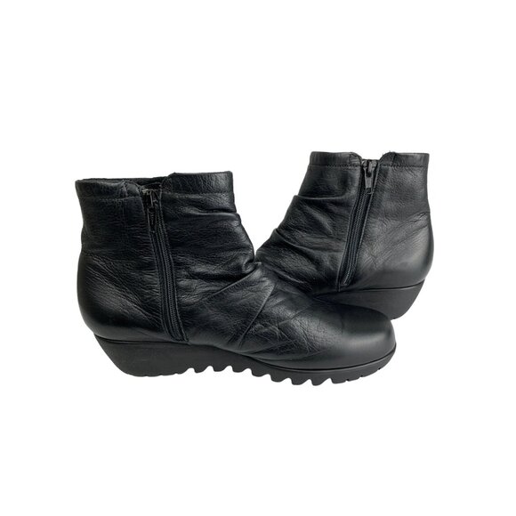 Women's Munro Riley Black Leather Boots size 5.5 - Picture 7 of 10